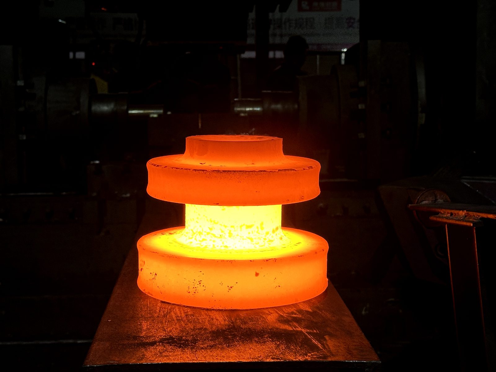 Forged three-piece ball valve body photo 4