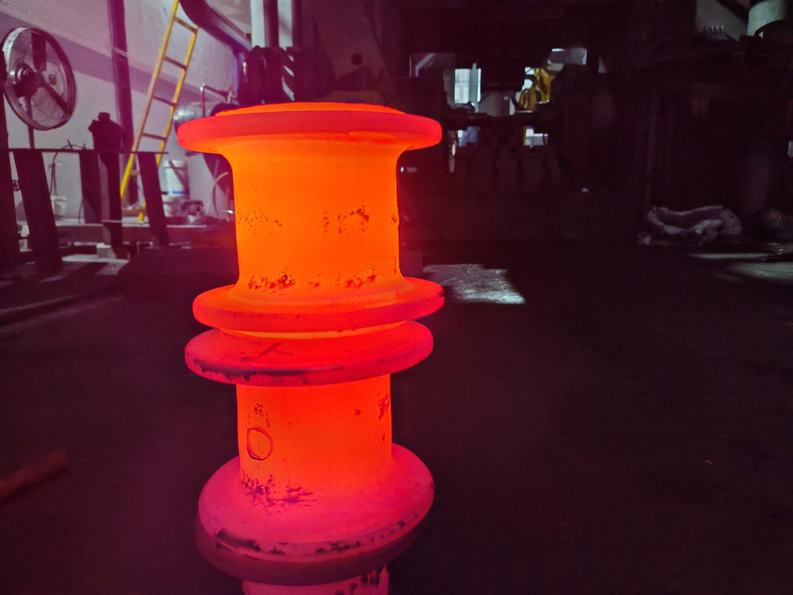 Forged three-piece ball valve body photo 6