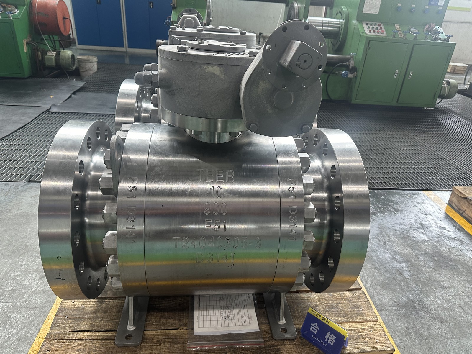 F51 duplex valve in the Longrui workshop