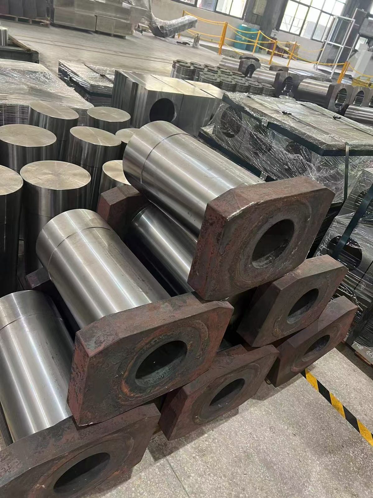 Forged hydraulic cylinder component photo 3